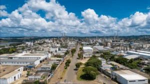 Obra da Cigás interdita ligação entre avenidas no Distrito Industrial de Manaus; saiba como mudaram as vias