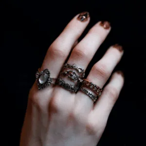 Zé Felipe dá alianças à Virginia Fonseca e Ana Castela – mesma coleção e valor