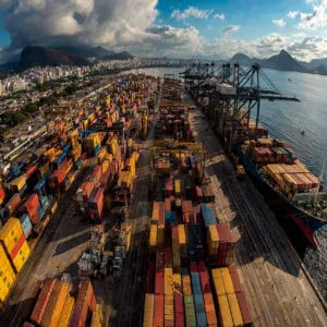 Exportações do Brasil aos EUA caem 38% em outubro, mas balança comercial geral mantém superávit