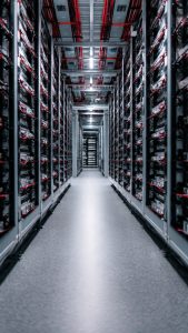 Ford entra na corrida por energia para data centers e aposta US$ 2 bilhões em baterias de larga escala