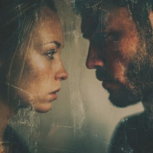 Os Sinais Mais Evidentes e Também os Mais Escondidos que Podem Indicar uma Possível Traição no Relacionamento